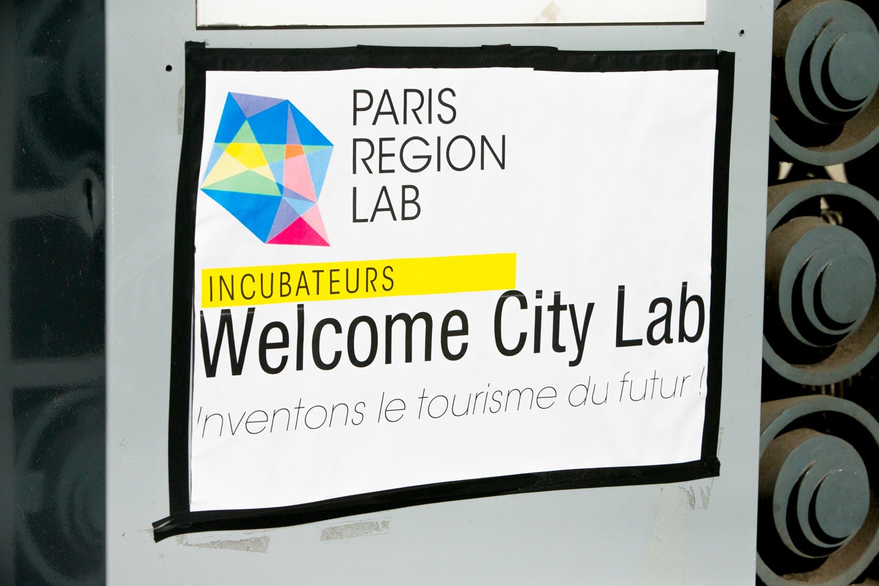 Paris Region Lab sign