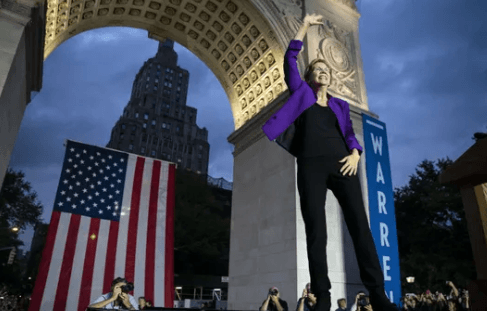 Elizabeth Warren in Washington Square park