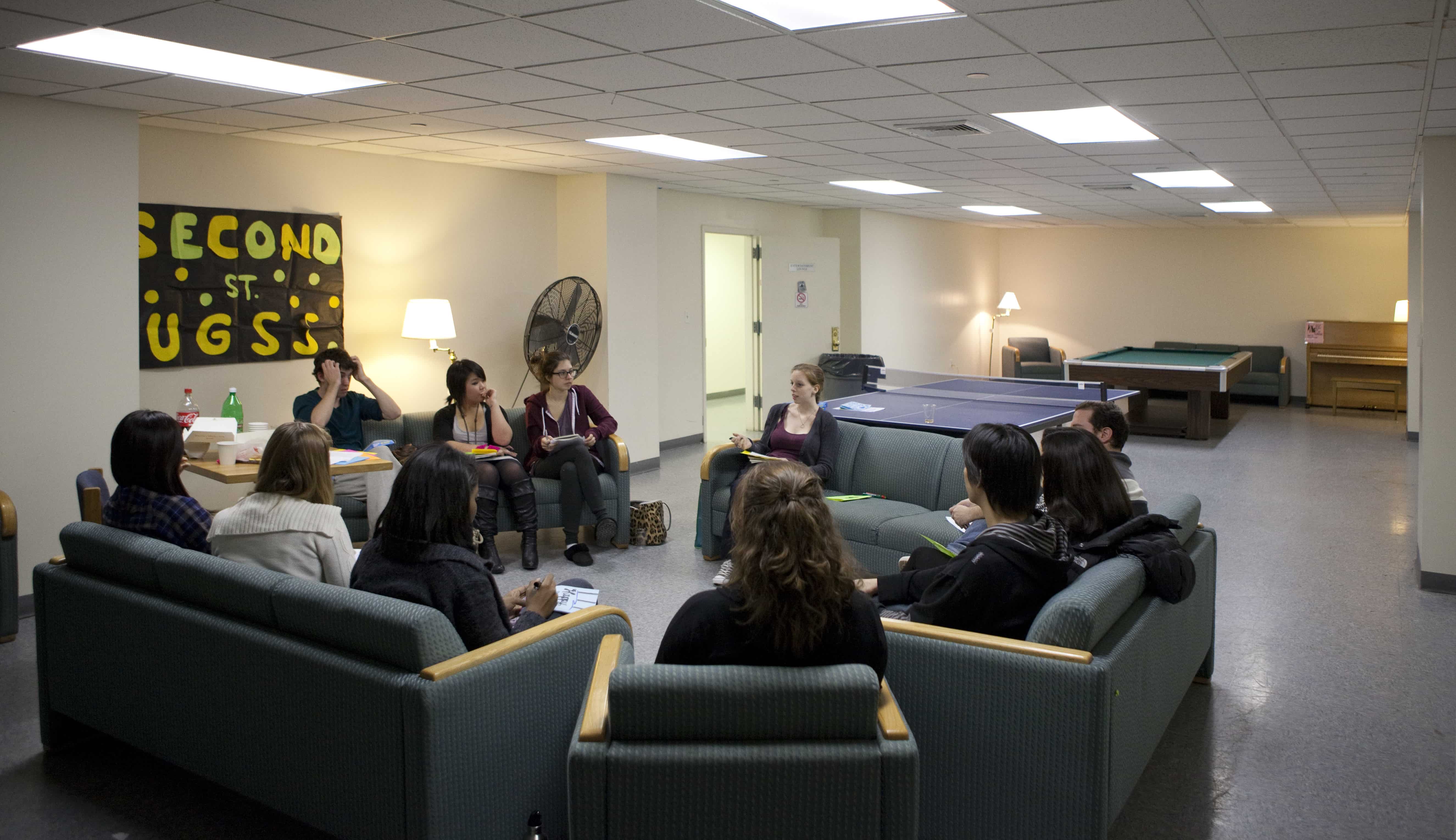 Students meeting in an NYU lounge.