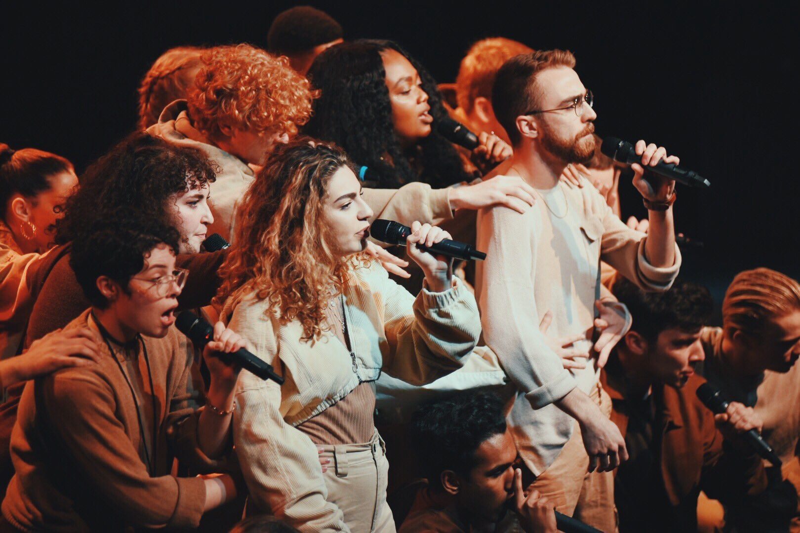 An NYU studen acapella club singing.