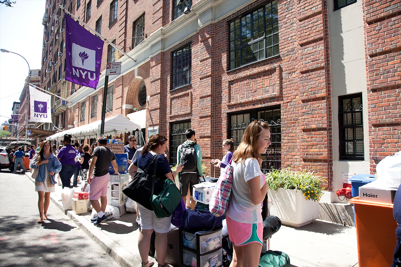 Students on Welcome Day, which kicks off the NYU campus tradition of Welcome Week.
