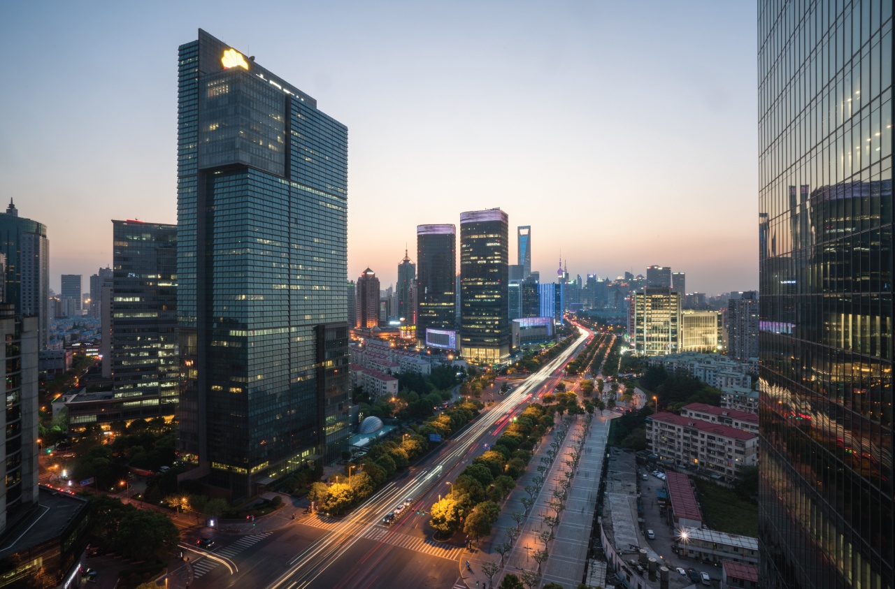 Shanghaiʼs skyline.