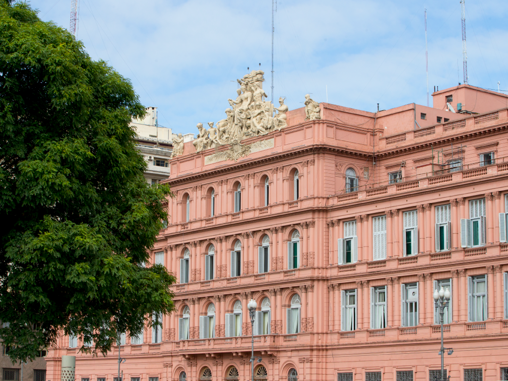 A large pink building in Buenos Aires known as La Casa Rosada.