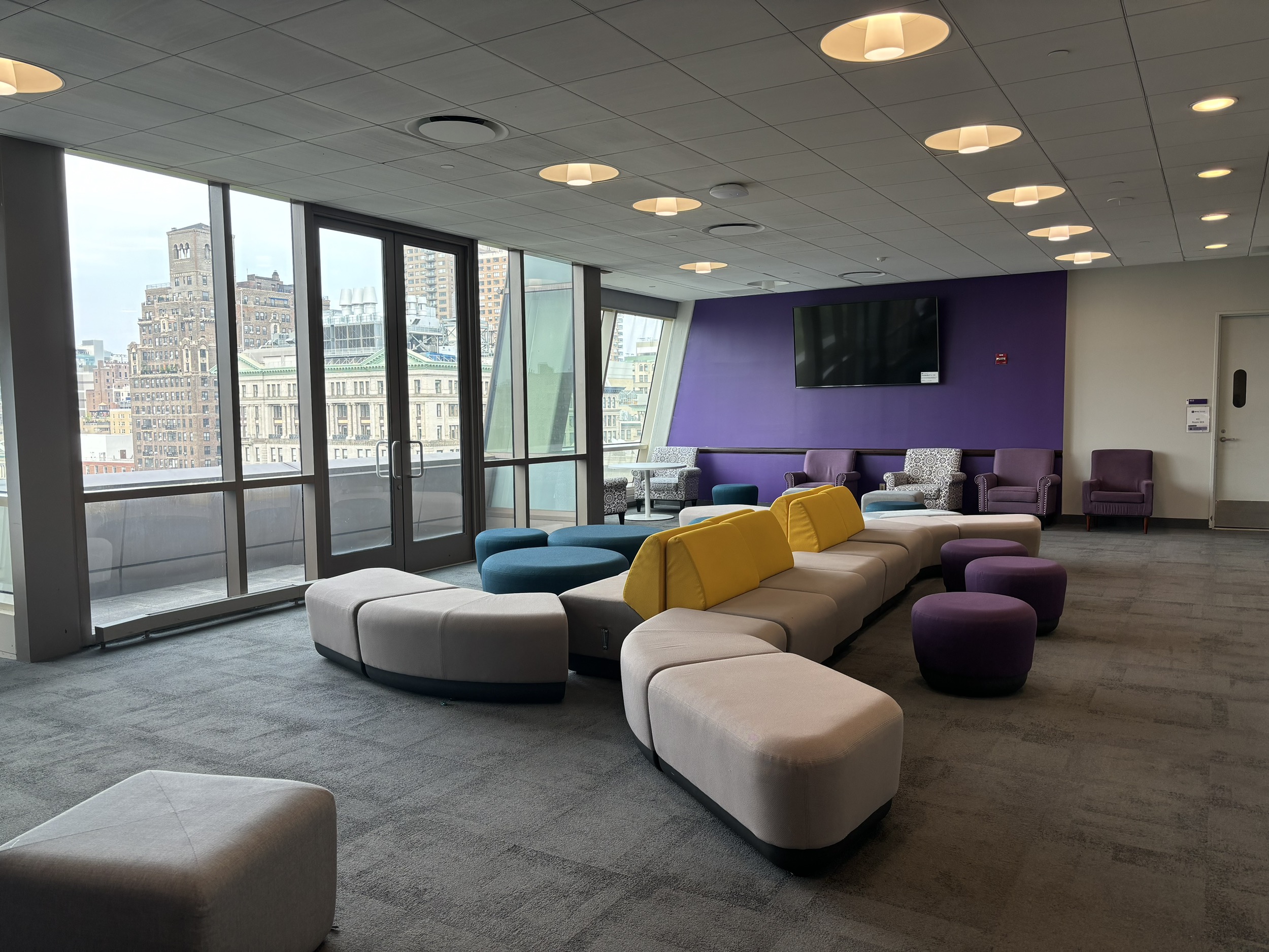 A wide view of the lounge on the 9th floor of Kimmel