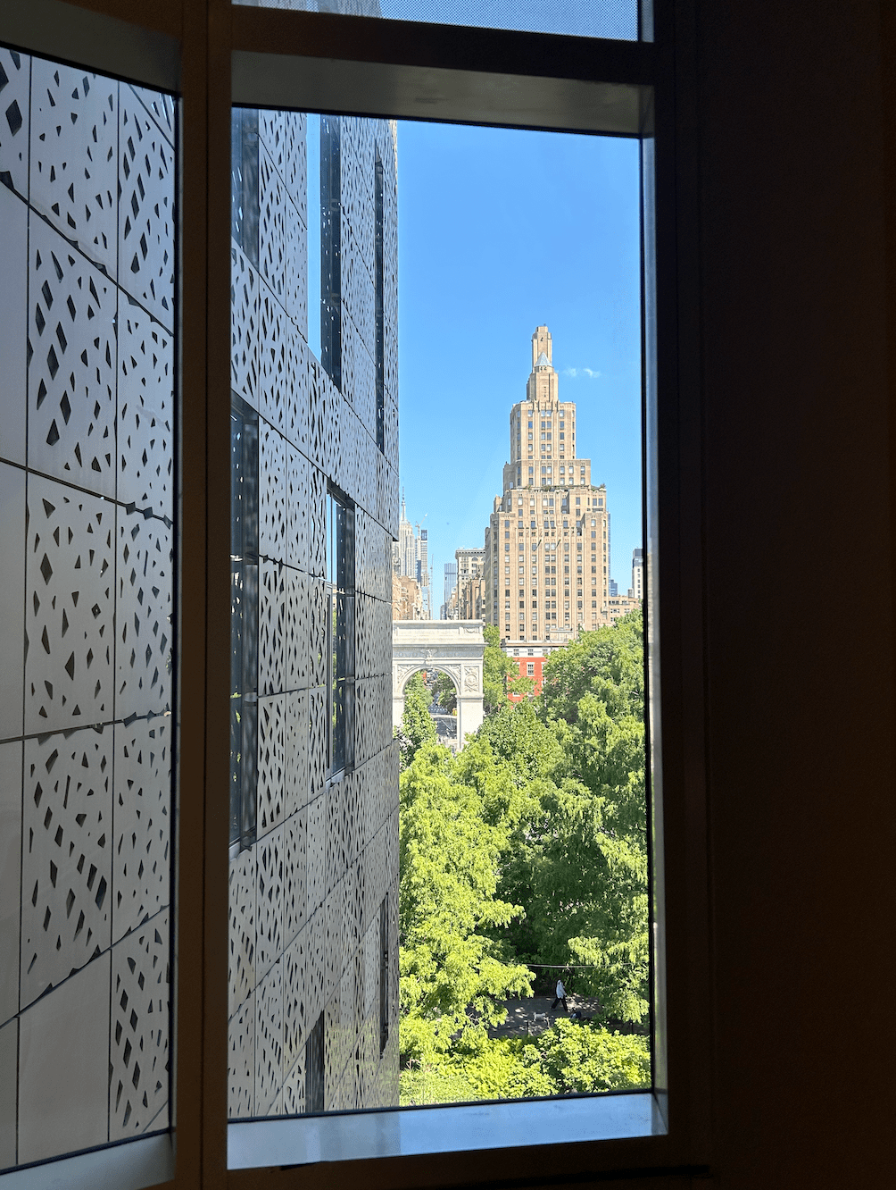 a view of Washington Square Park from Kimmel