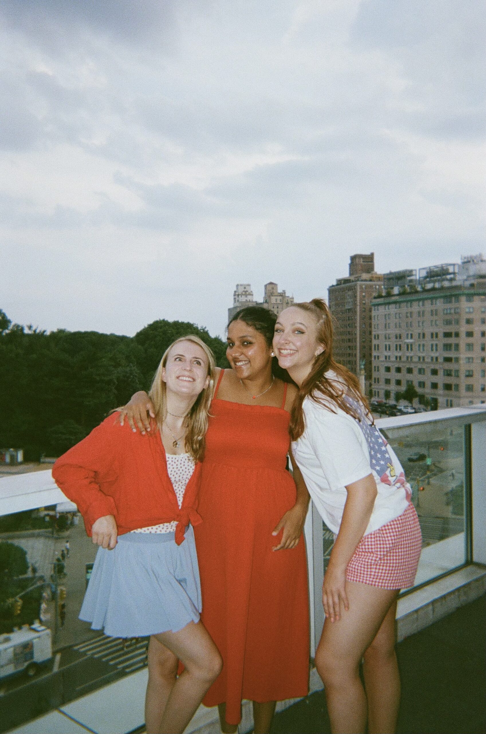 3 girls smiling for a photo