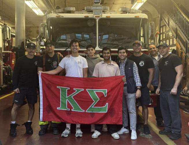 Kappa Sigma Brothers show appreciation for first responders