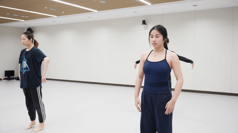 Dancers in an NYUSH class