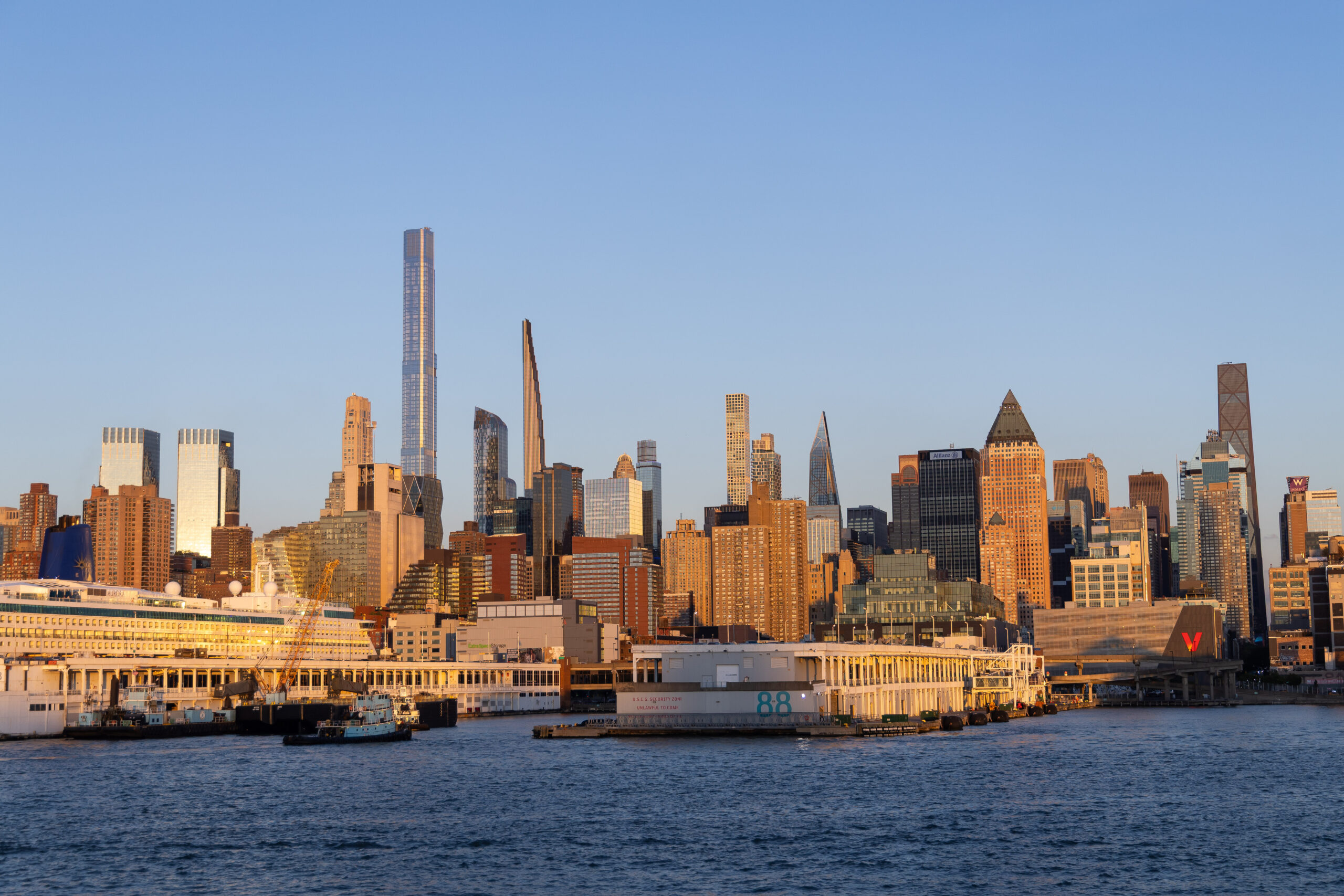 A view of the NYC skyline at sunset.